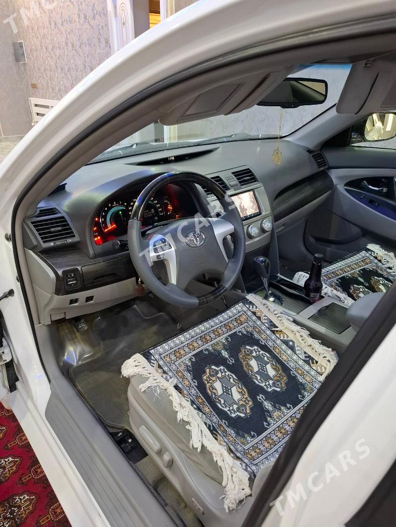 Toyota Camry 2010 - 200 000 TMT - Кёнеургенч - img 2