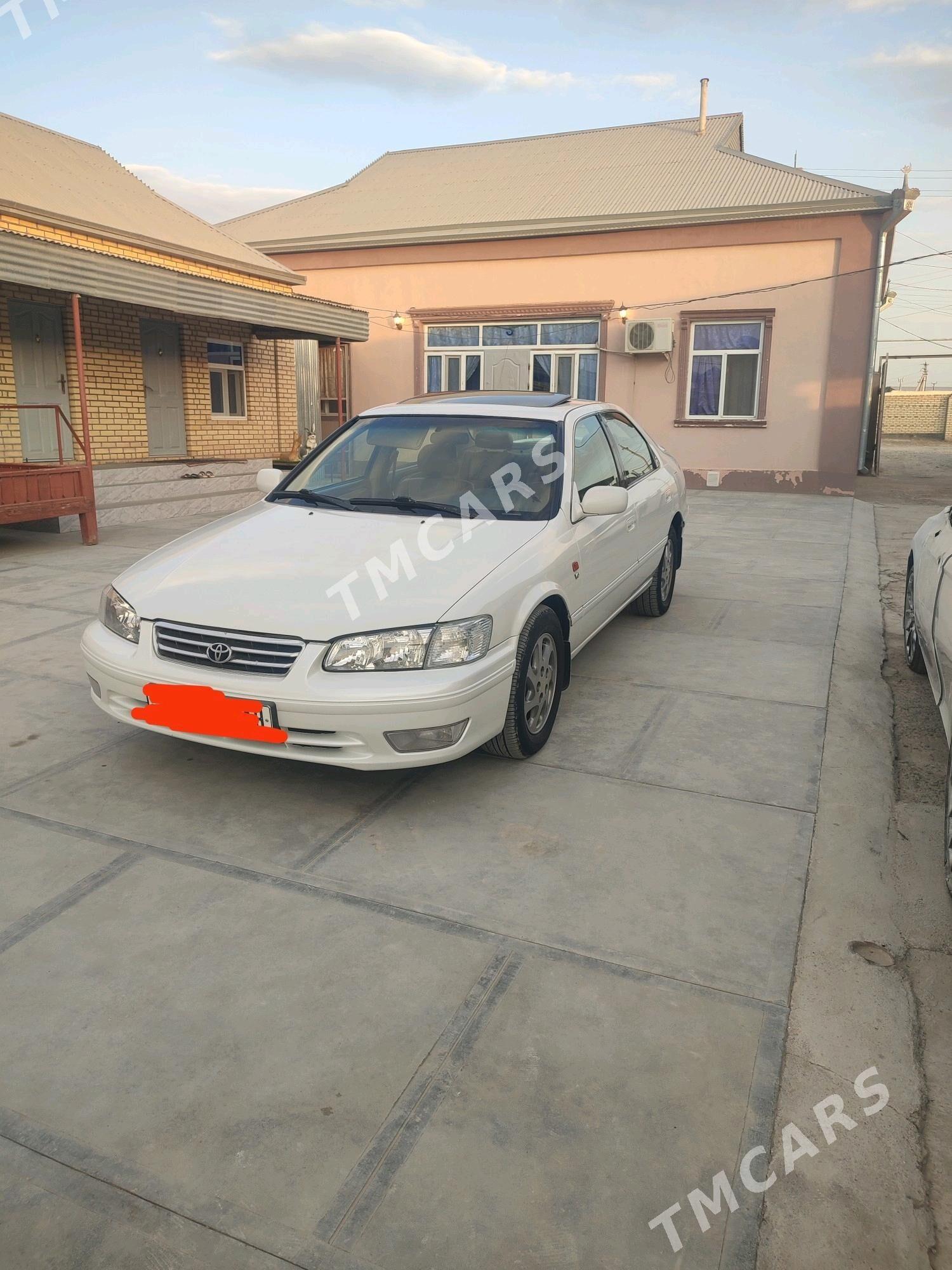 Toyota Camry 2000 - 142 000 TMT - Бахарден - img 5