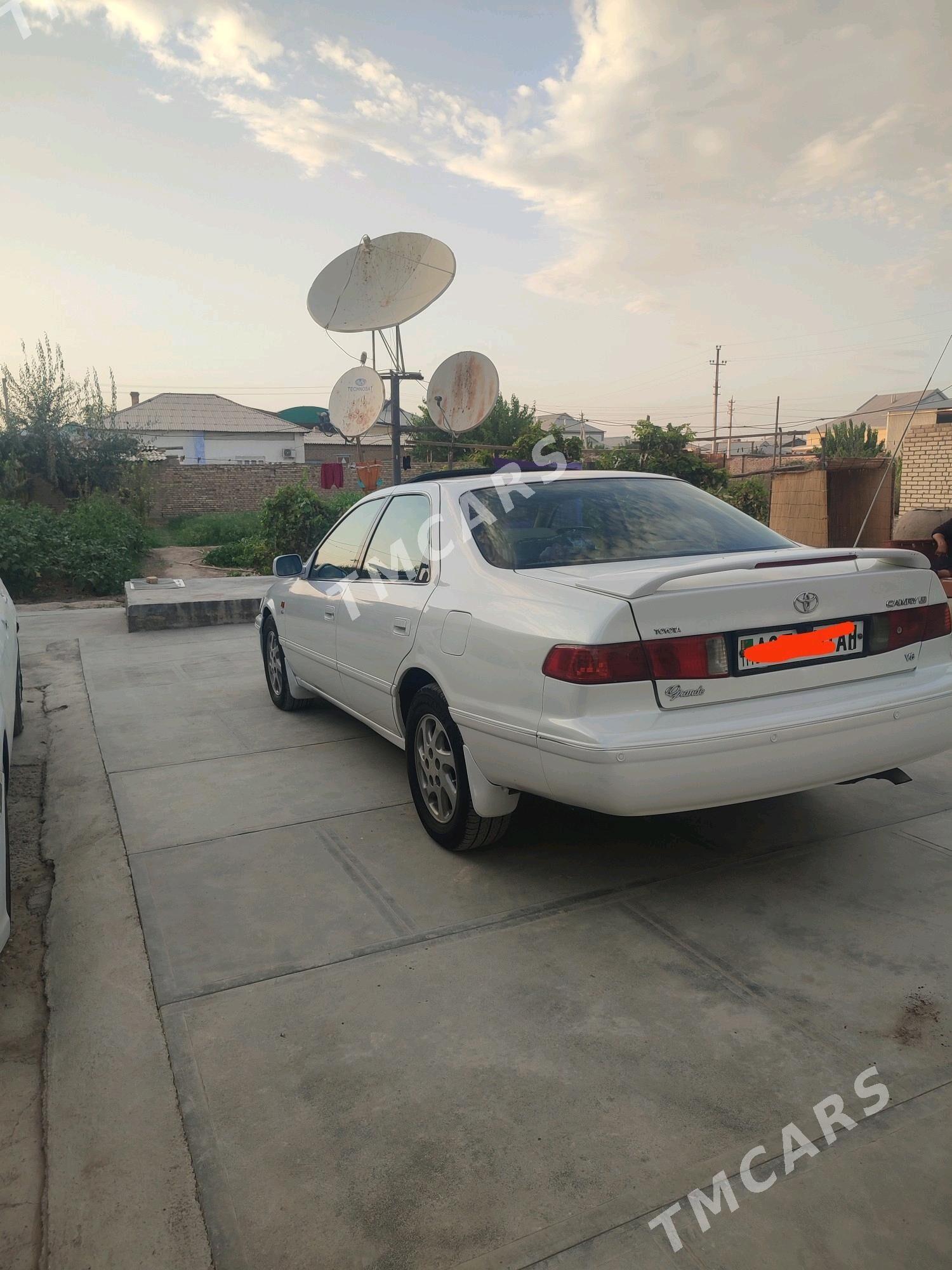 Toyota Camry 2000 - 142 000 TMT - Бахарден - img 6
