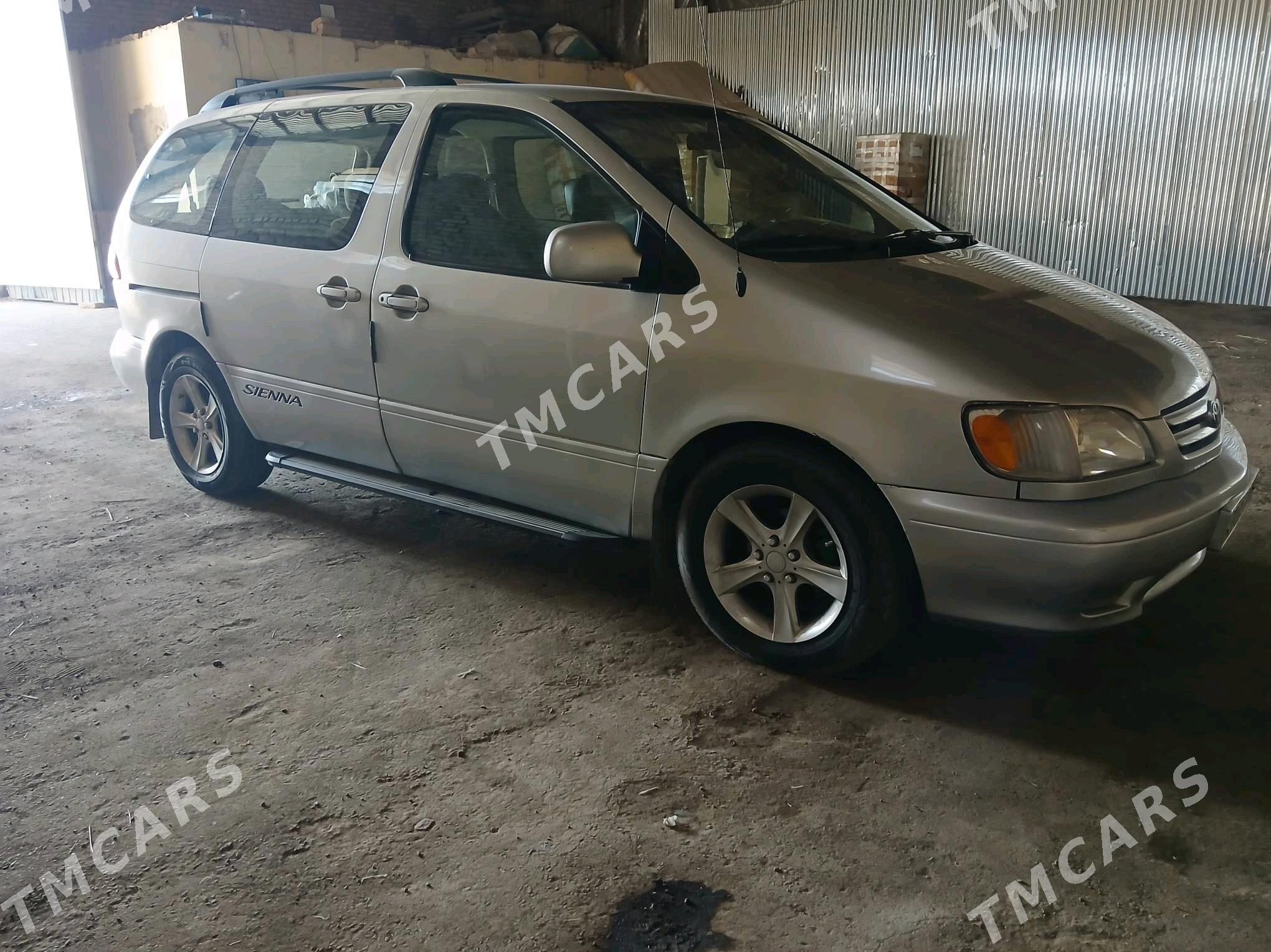 Toyota Sienna 2001 - 155 000 TMT - Farap - img 5