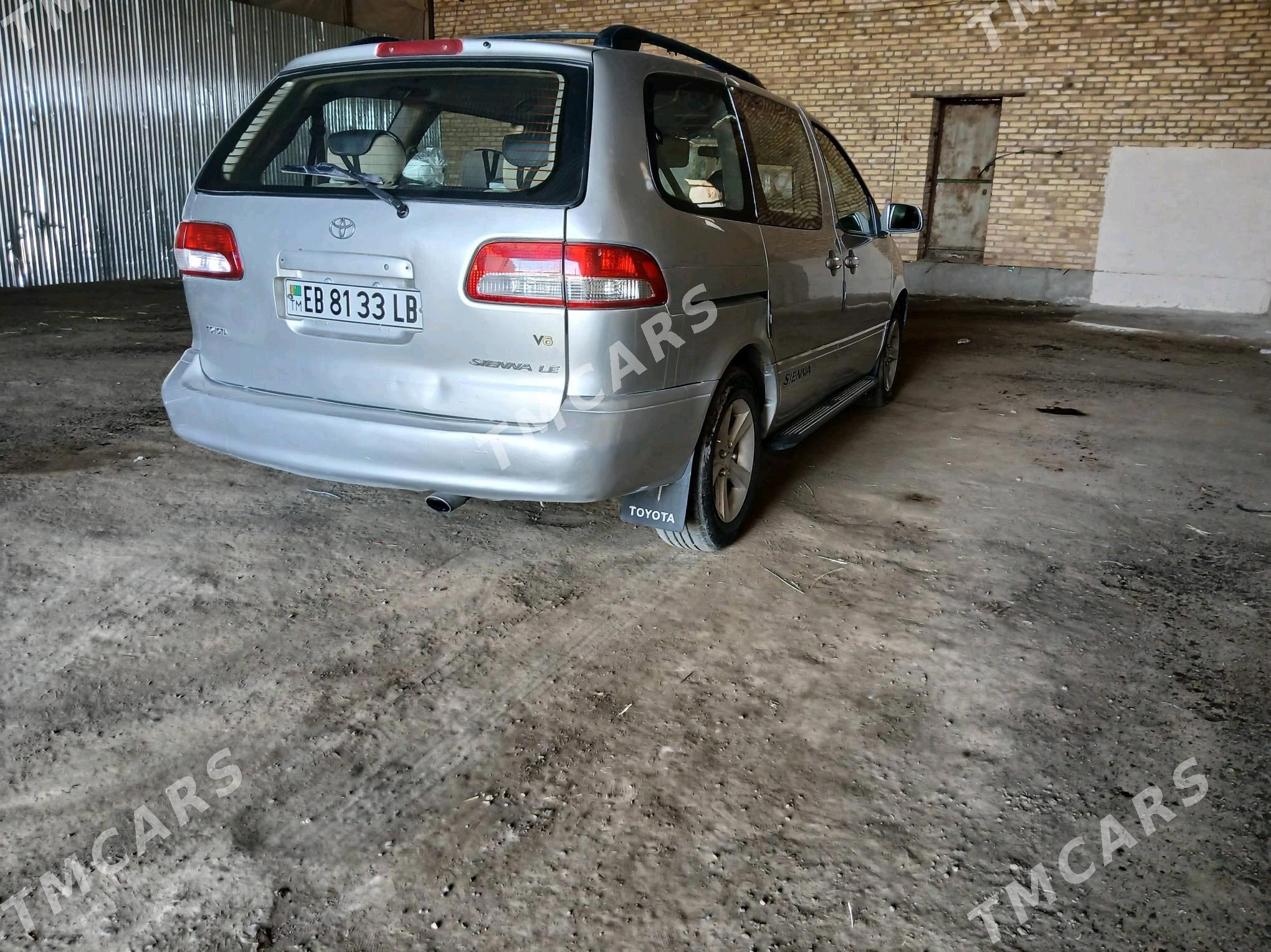 Toyota Sienna 2001 - 155 000 TMT - Farap - img 6