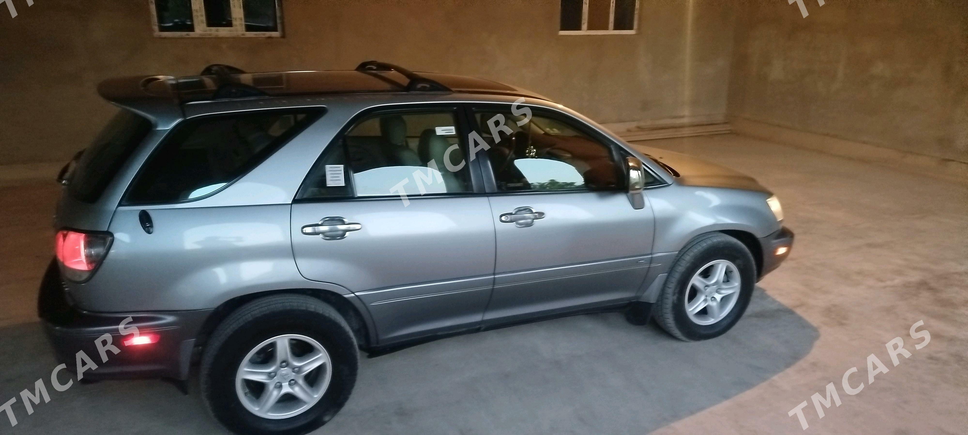 Lexus RX 300 2003 - 220 000 TMT - Саят - img 2