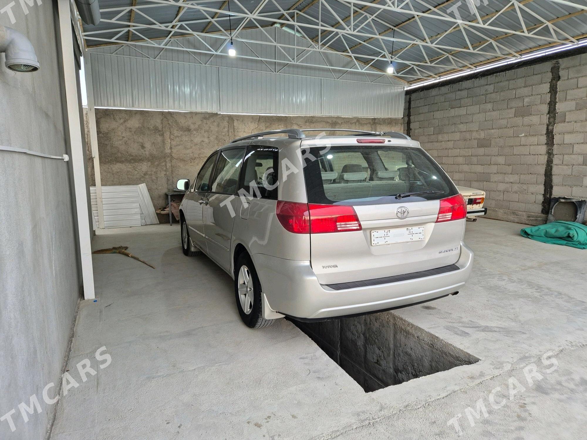 Toyota Sienna 2005 - 205 000 TMT - Гёкдепе - img 9