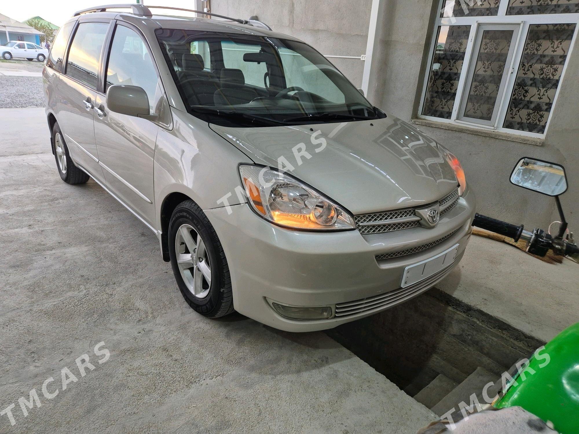 Toyota Sienna 2005 - 205 000 TMT - Гёкдепе - img 7