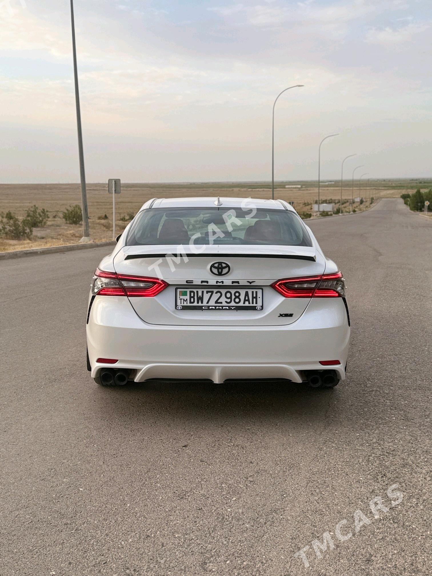 Toyota Camry 2021 - 330 000 TMT - Ak bugdaý etraby - img 5