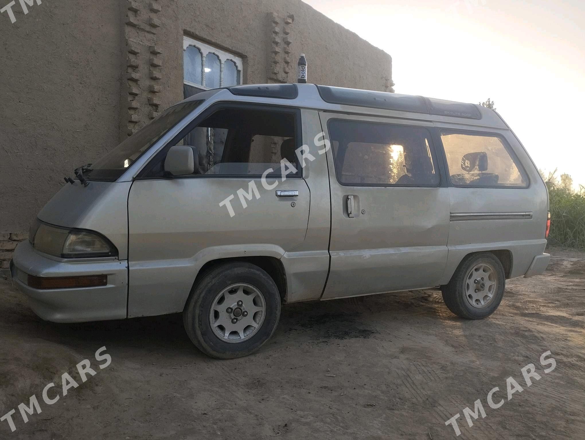 Toyota Town Ace 1992 - 36 000 TMT - Шабатский этрап - img 2
