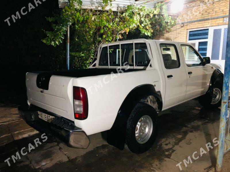 Nissan Navara 2007 - 125 000 TMT - Farap - img 3