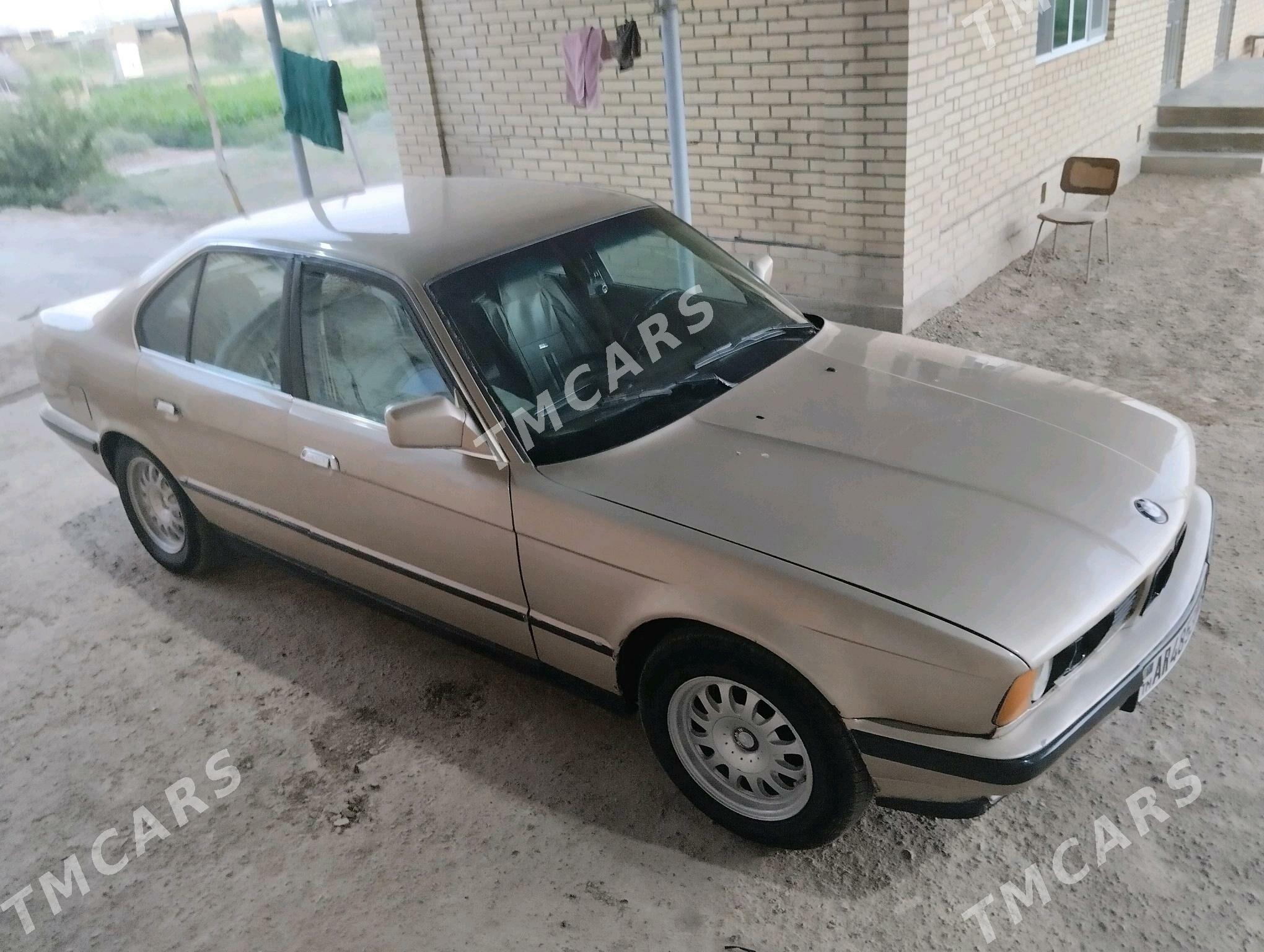 BMW 520 1991 - 40 000 TMT - Мургап - img 3