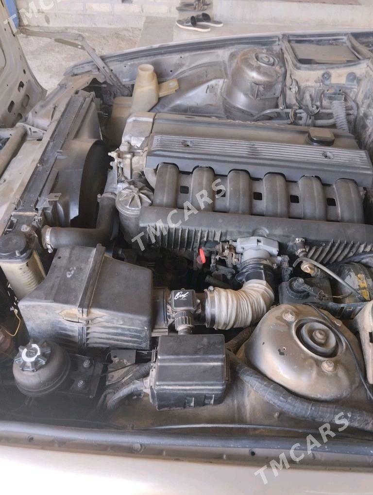 BMW 520 1991 - 40 000 TMT - Мургап - img 6