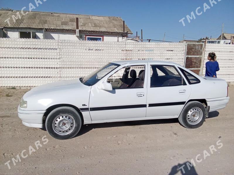 Opel Vectra 1992 - 30 000 TMT - Карабогаз - img 7
