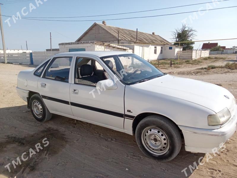 Opel Vectra 1992 - 30 000 TMT - Карабогаз - img 6
