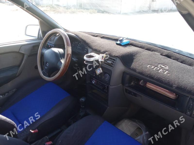 Opel Vectra 1992 - 30 000 TMT - Карабогаз - img 3