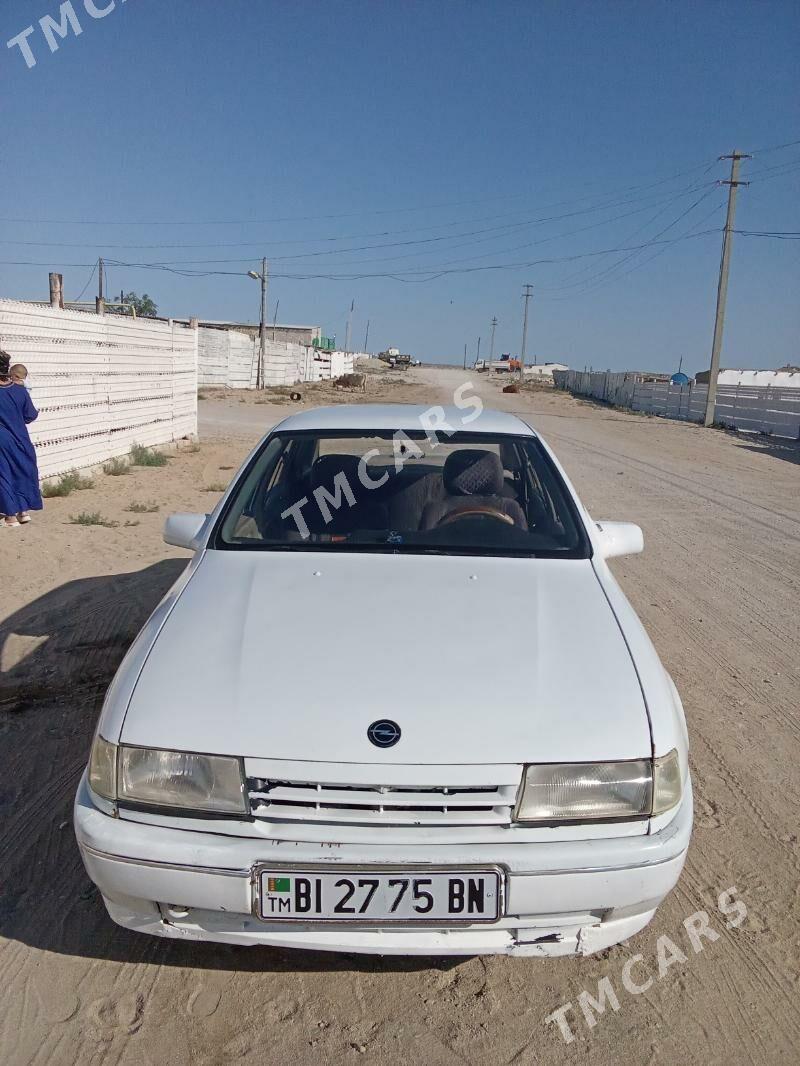 Opel Vectra 1992 - 30 000 TMT - Карабогаз - img 4