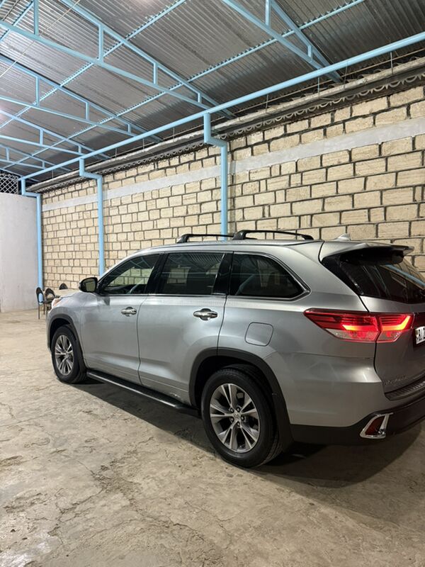 Toyota Highlander 2016 - 400 000 TMT - Gyzylarbat - img 9