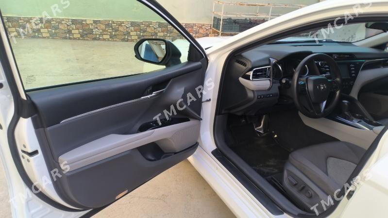 Toyota Camry 2018 - 275 000 TMT - Ашхабад - img 3