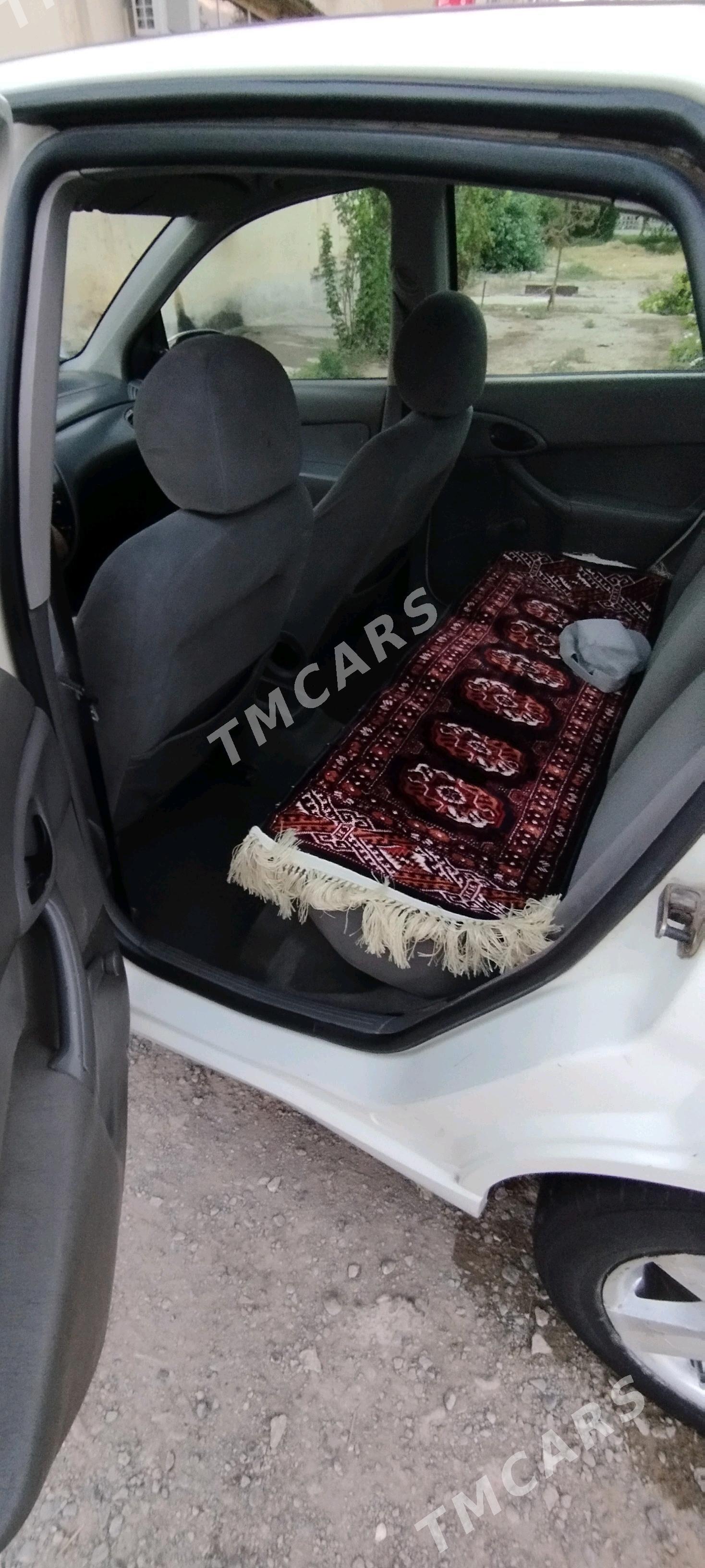 Ford Focus 2000 - 50 000 TMT - Büzmeýin - img 3