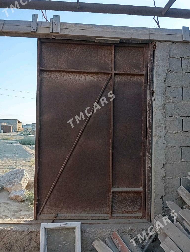 Garas ucin yasalan gapy,Warota - Hazar - img 2