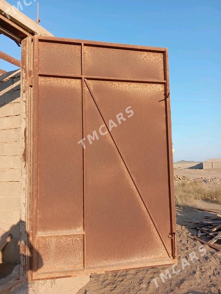 Garas ucin yasalan gapy,Warota - Hazar - img 3