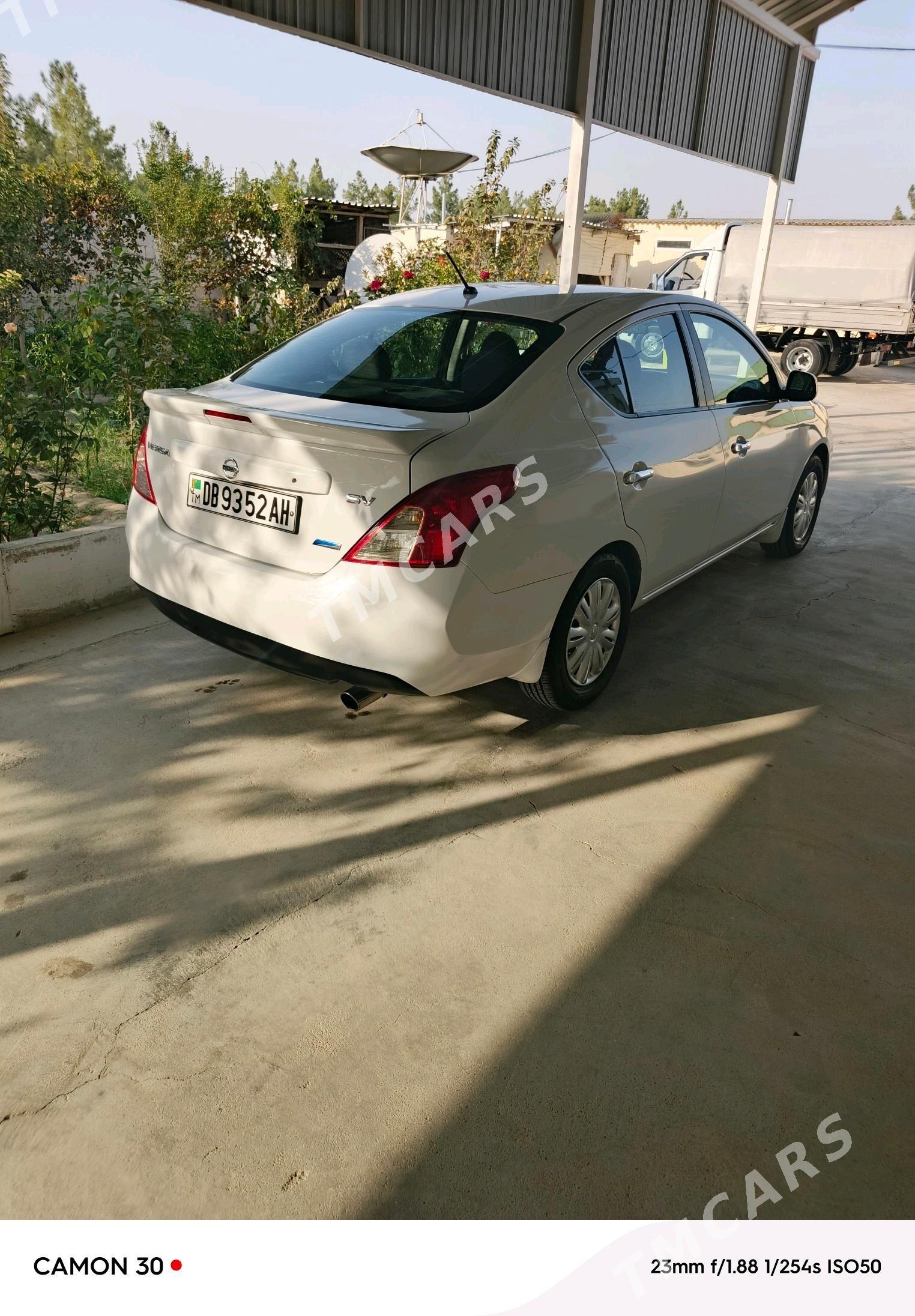 Nissan Versa 2013 - 110 000 TMT - Гёкдепе - img 2