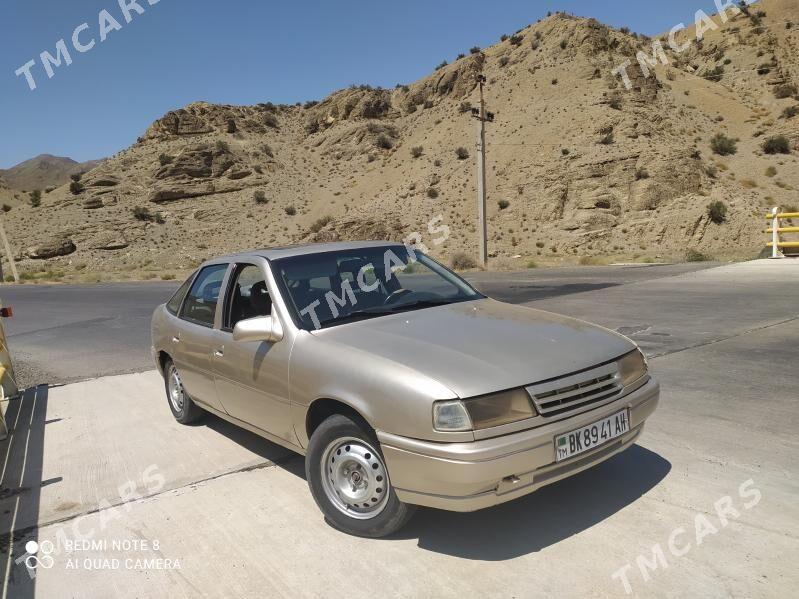 Opel Vectra 1990 - 25 000 TMT - Теджен - img 4