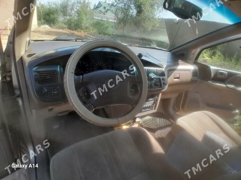 Toyota Sienna 2000 - 165 000 TMT - Акдепе - img 4