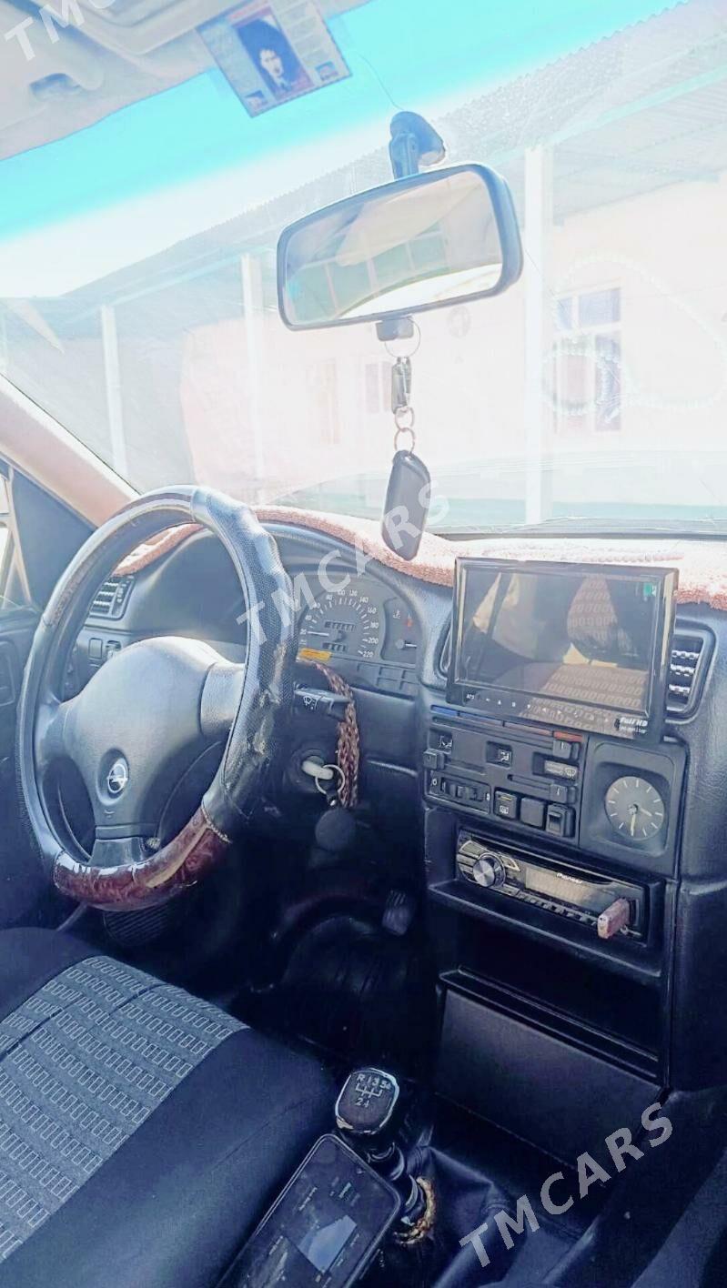 Opel Vectra 1992 - 44 000 TMT - Кака - img 2
