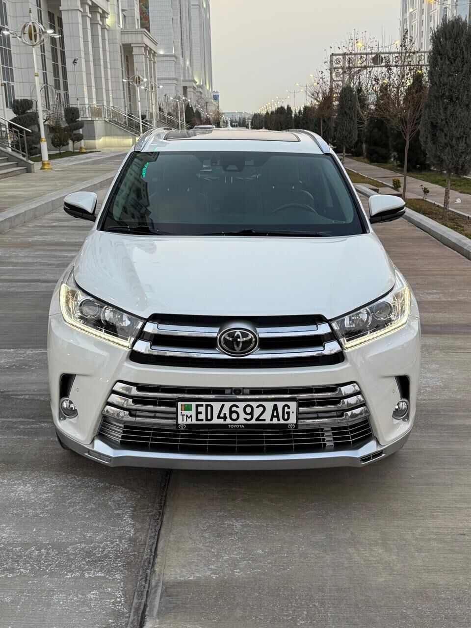 Toyota Highlander 2018 - 588 000 TMT - Aşgabat - img 2