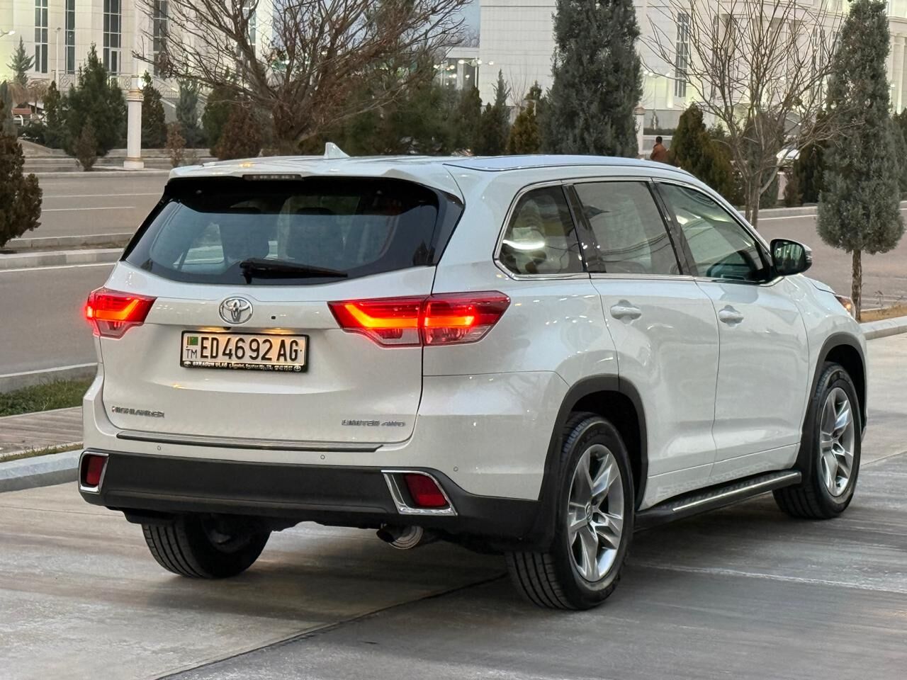 Toyota Highlander 2018 - 588 000 TMT - Aşgabat - img 6