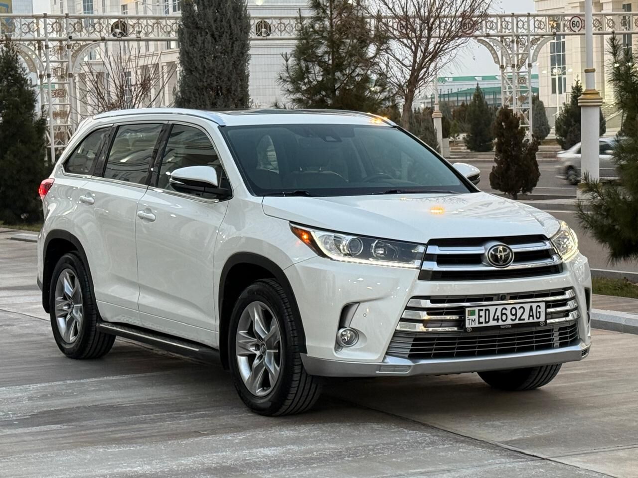 Toyota Highlander 2018 - 588 000 TMT - Aşgabat - img 4