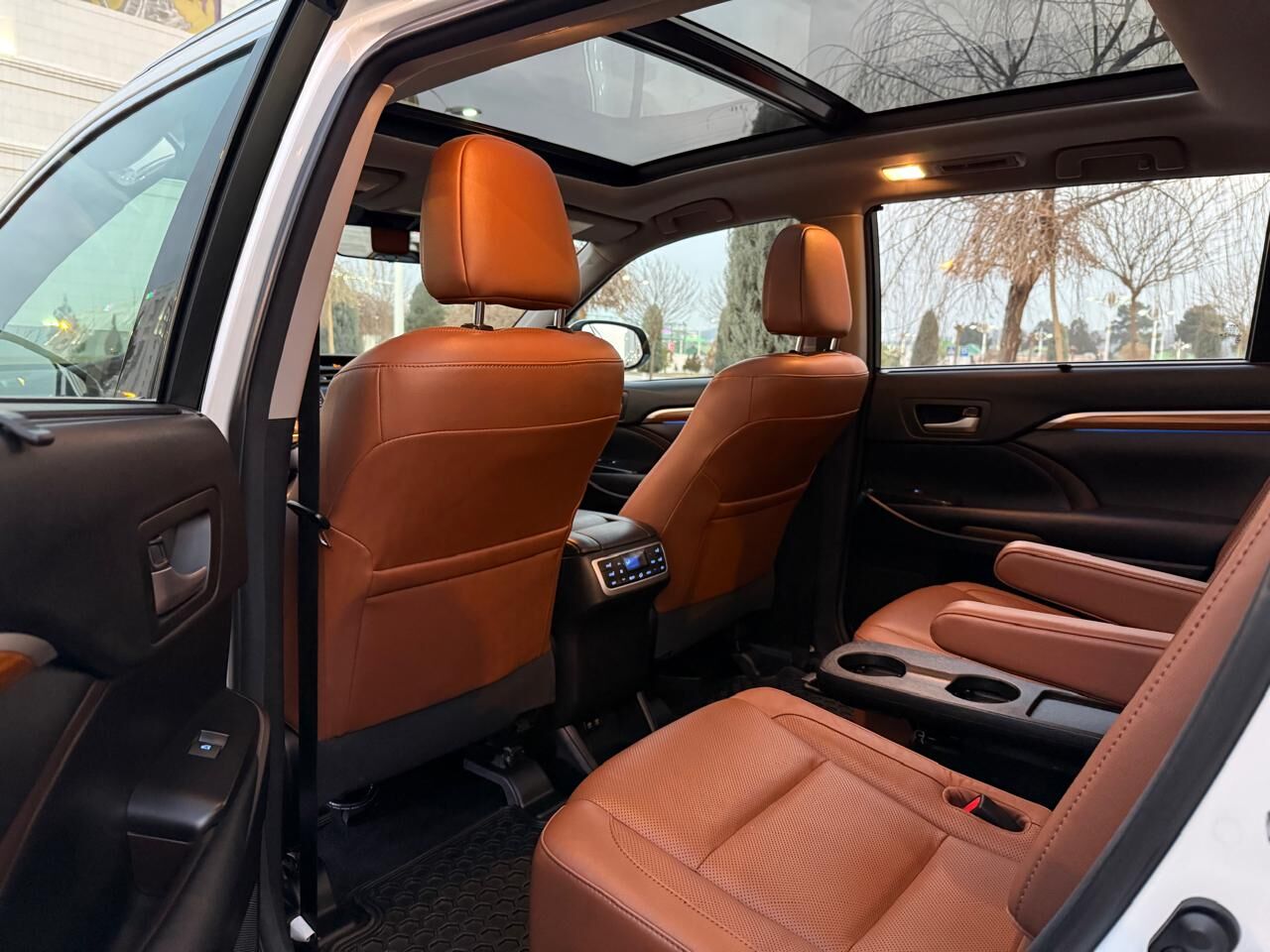 Toyota Highlander 2018 - 588 000 TMT - Aşgabat - img 8