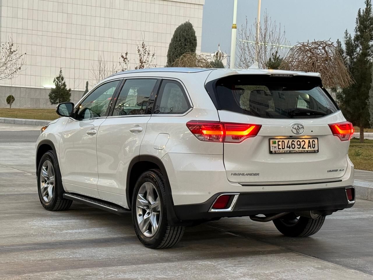 Toyota Highlander 2018 - 588 000 TMT - Aşgabat - img 5