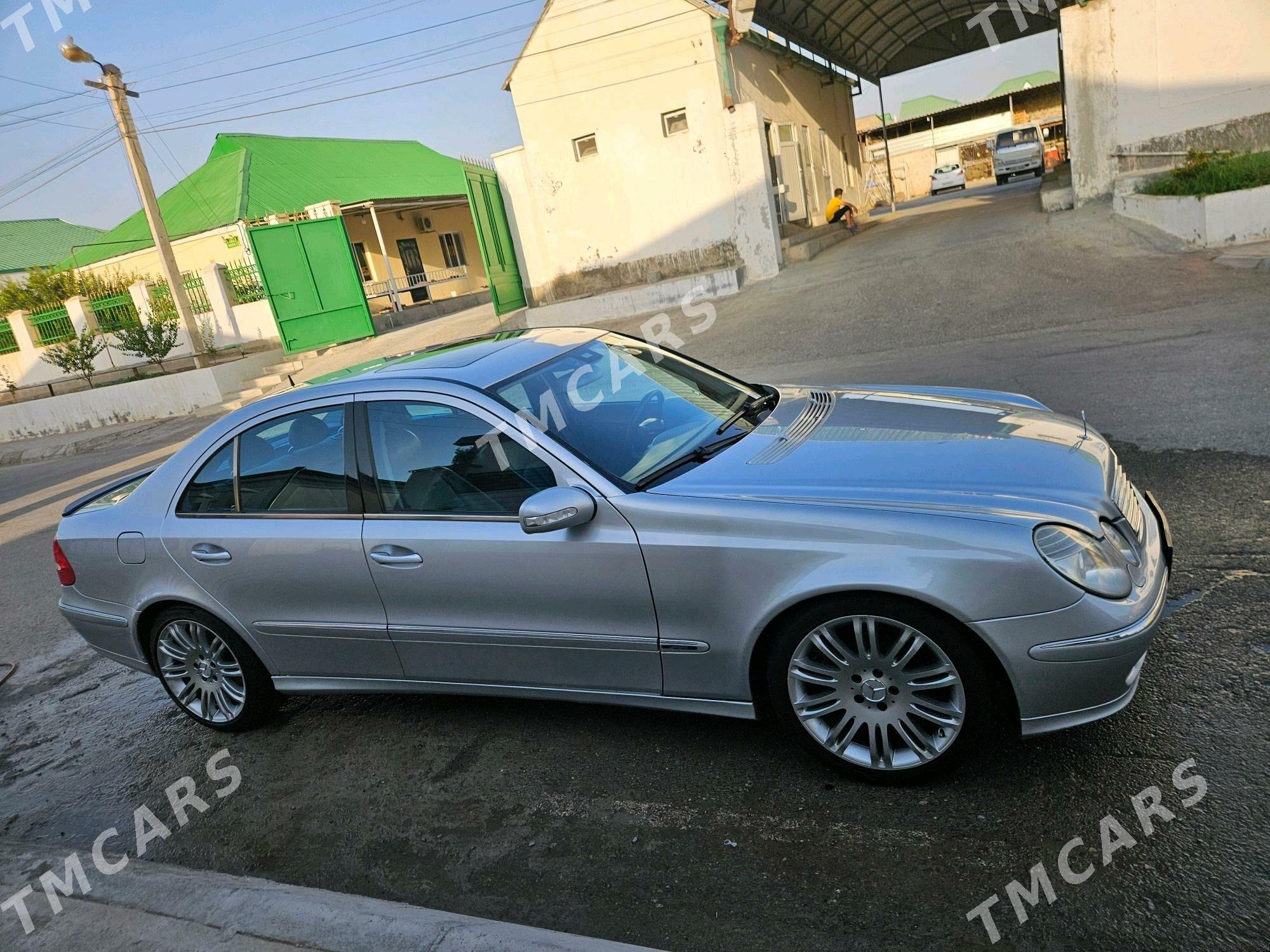 Mercedes-Benz E320 2004 - 146 000 TMT - Анев - img 4