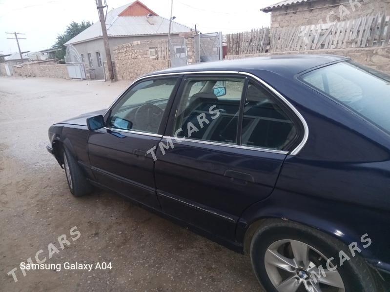 BMW 525 1993 - 50 000 TMT - Jebel - img 4