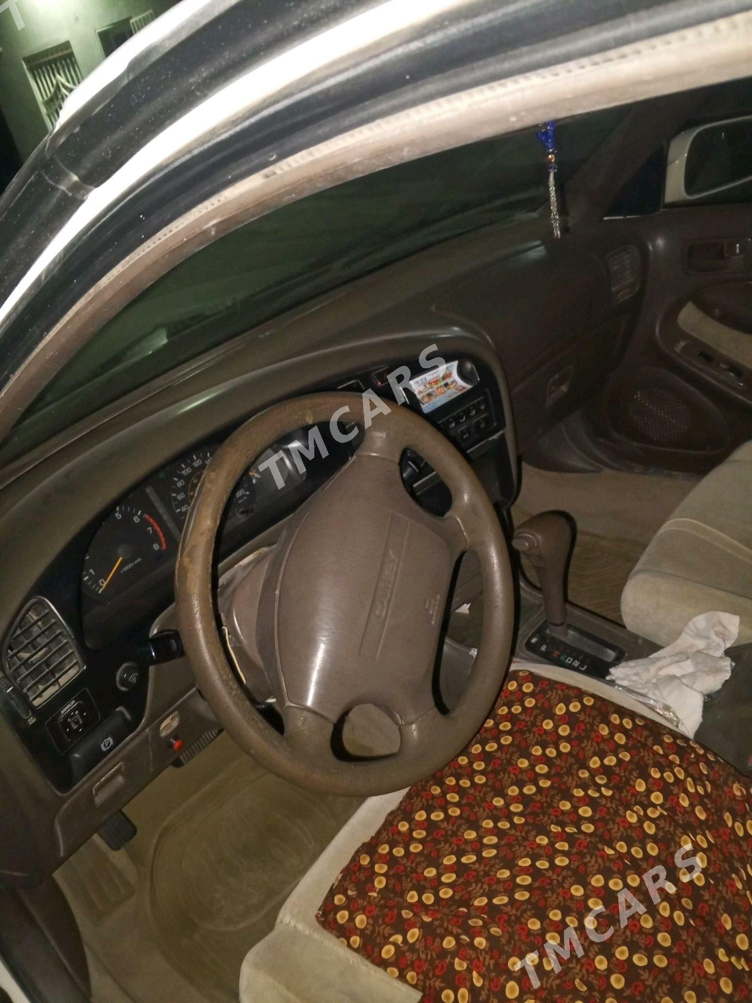 Toyota Camry 1996 - 75 000 TMT - Aşgabat - img 4