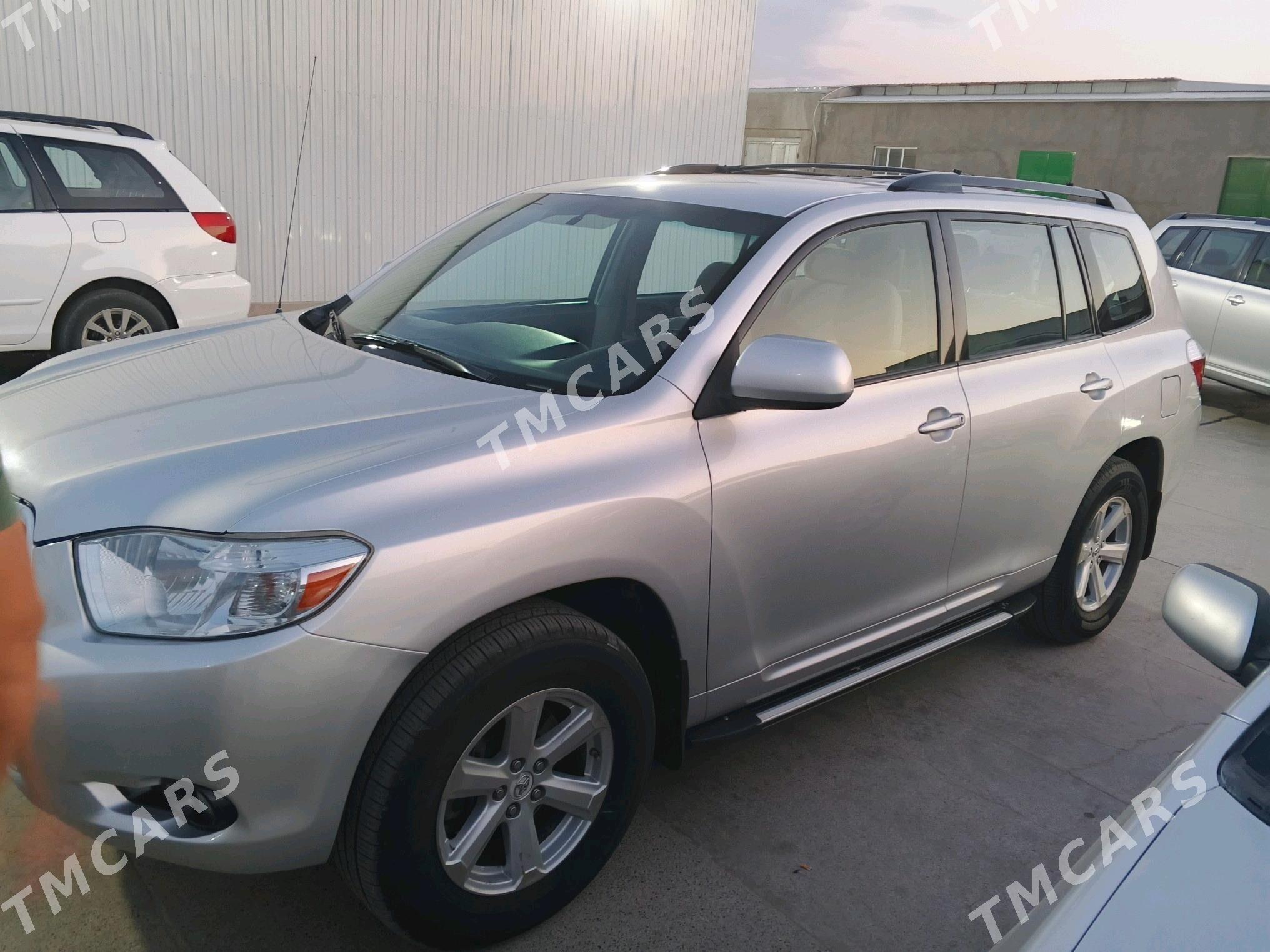 Toyota Highlander 2010 - 265 000 TMT - Мары - img 3