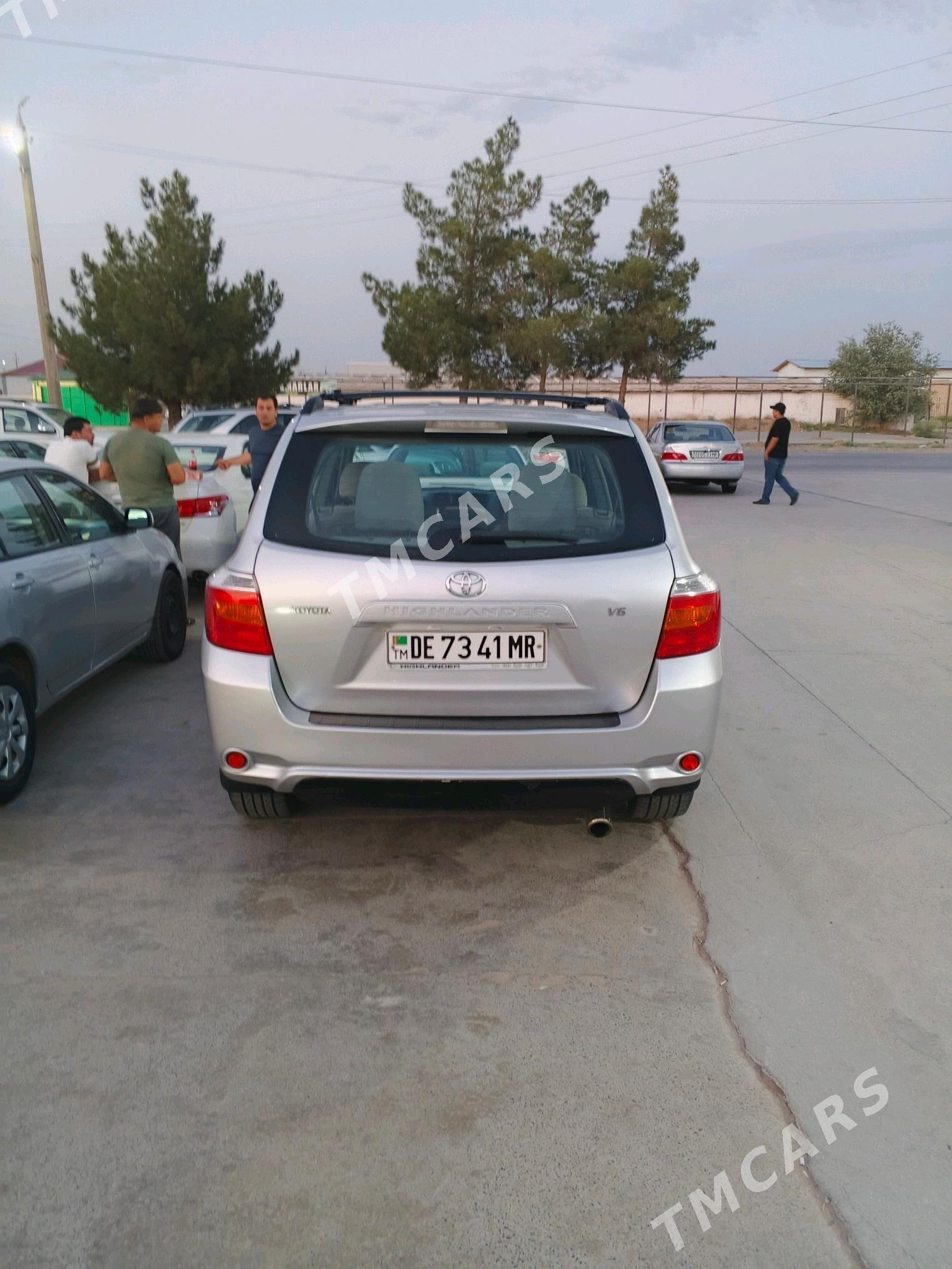 Toyota Highlander 2010 - 265 000 TMT - Мары - img 2