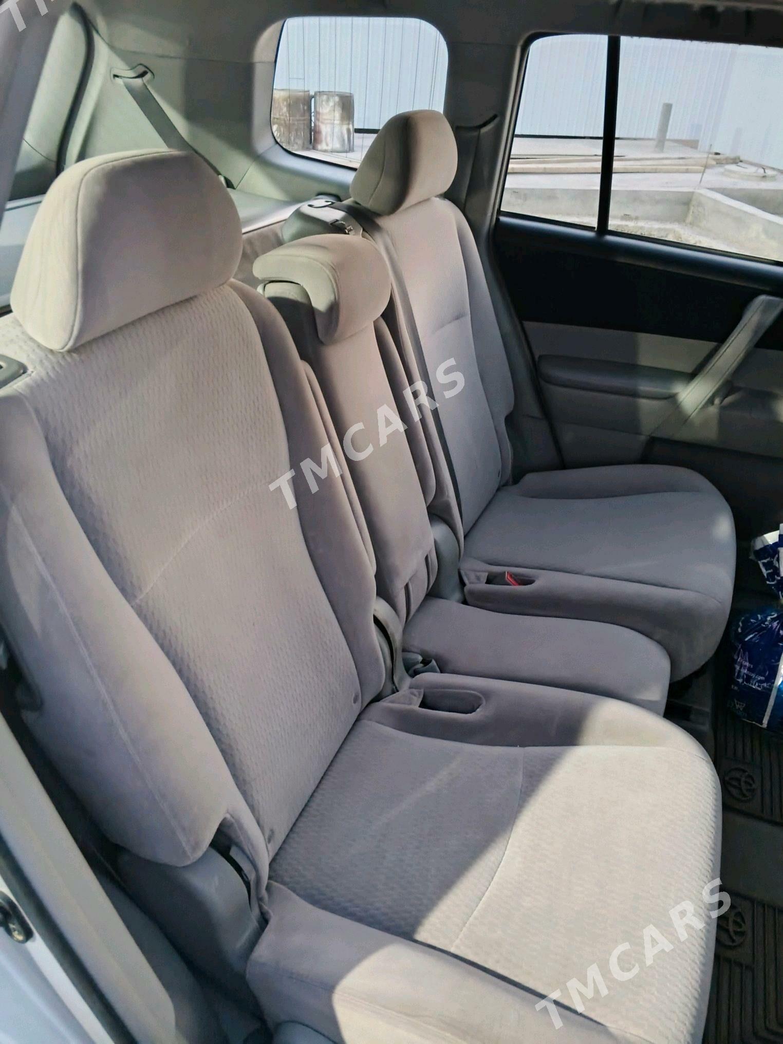 Toyota Highlander 2010 - 265 000 TMT - Мары - img 5