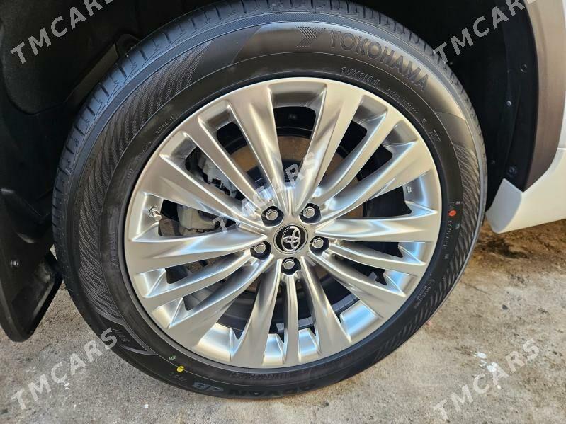Toyota Highlander 2021 - 690 000 TMT - Köşi - img 3
