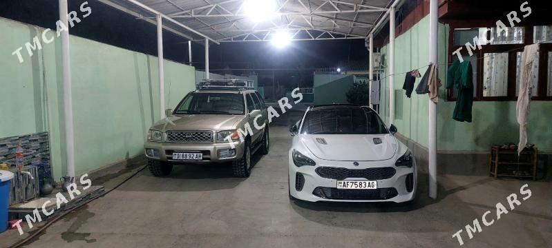 Nissan Pathfinder 2001 - 140 000 TMT - Aşgabat - img 2