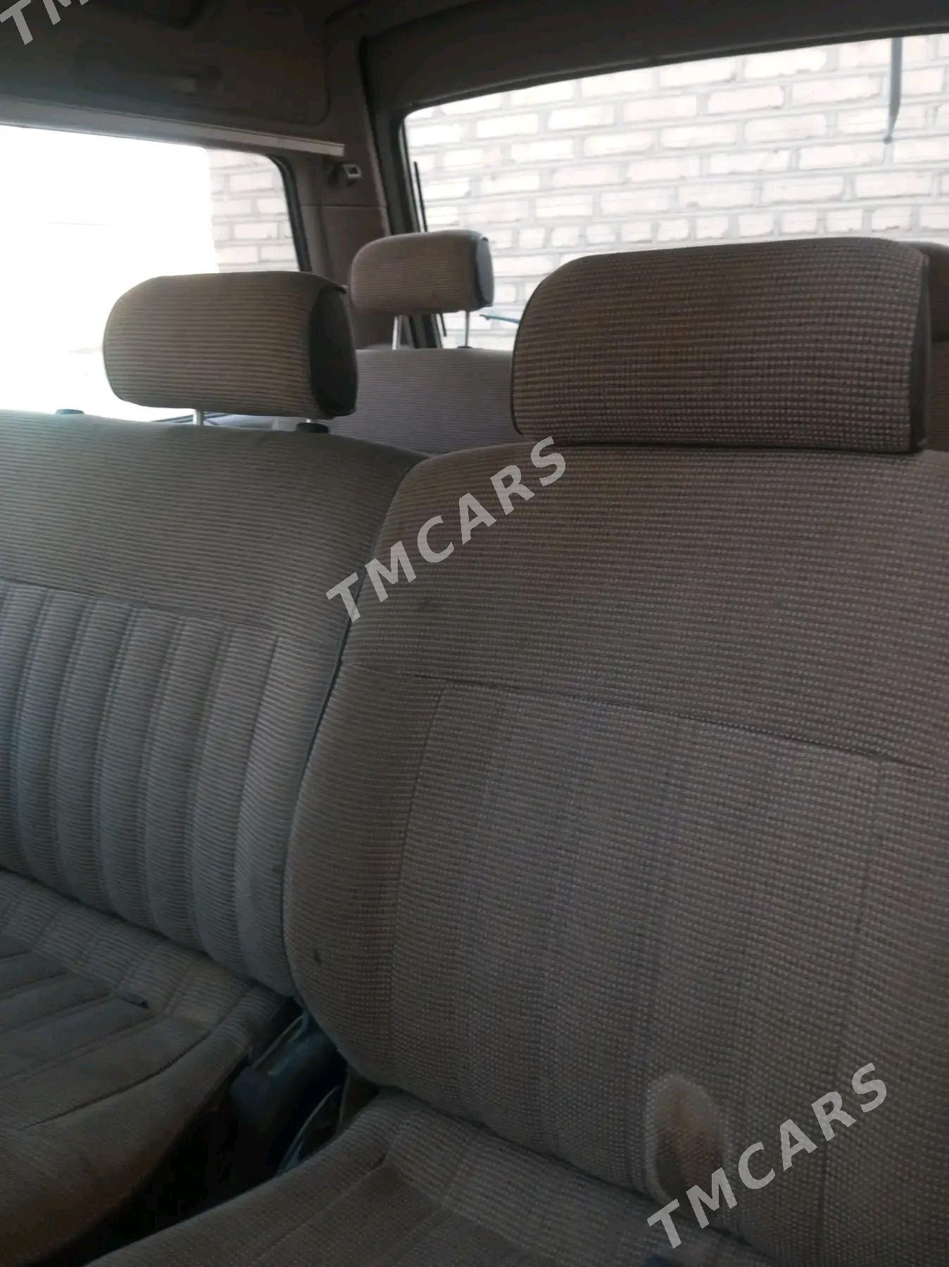 Toyota Town Ace 1991 - 25 000 TMT - Векильбазар - img 3