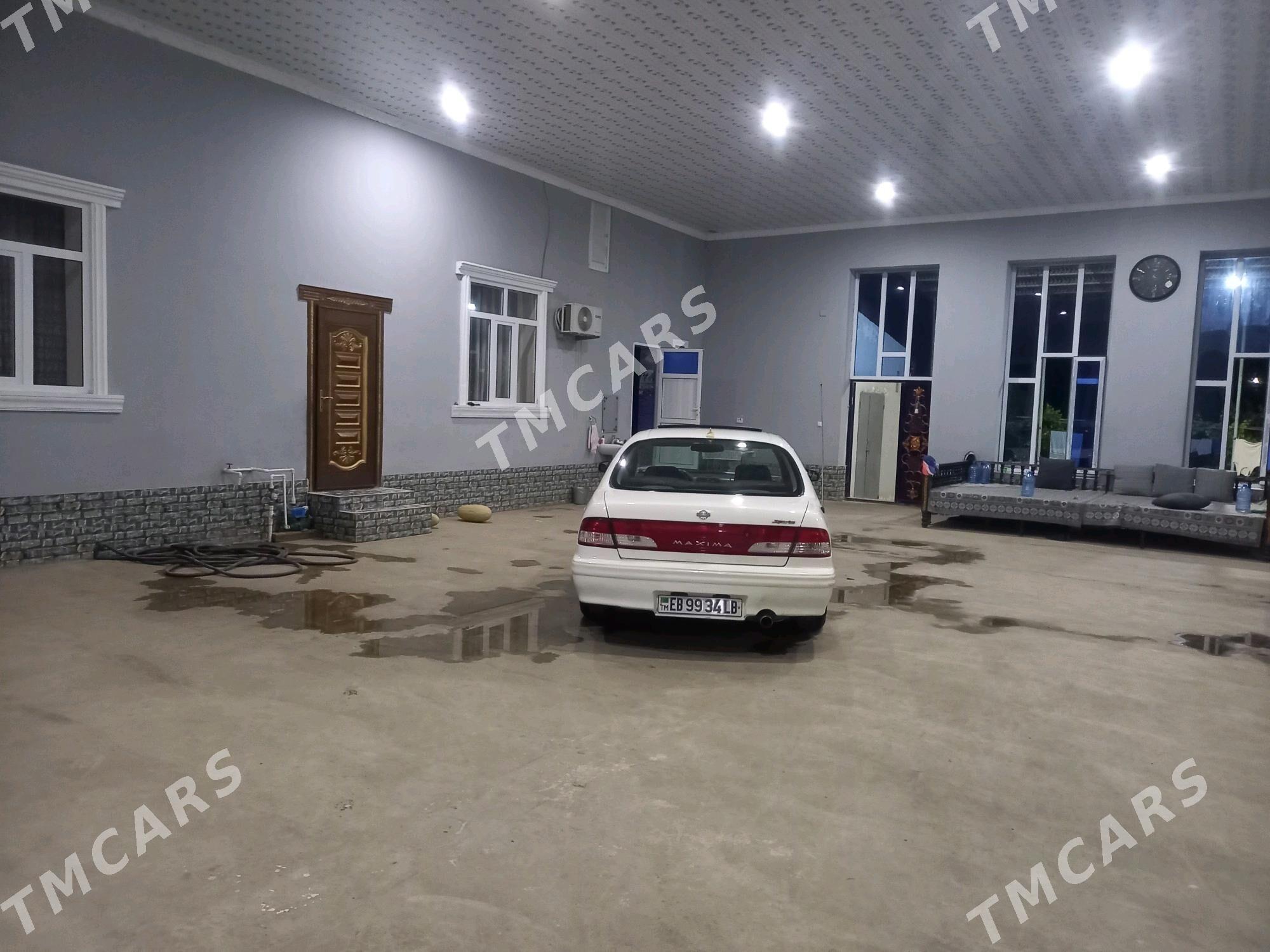 Nissan Maxima 1998 - 80 000 TMT - Туркменабат - img 4