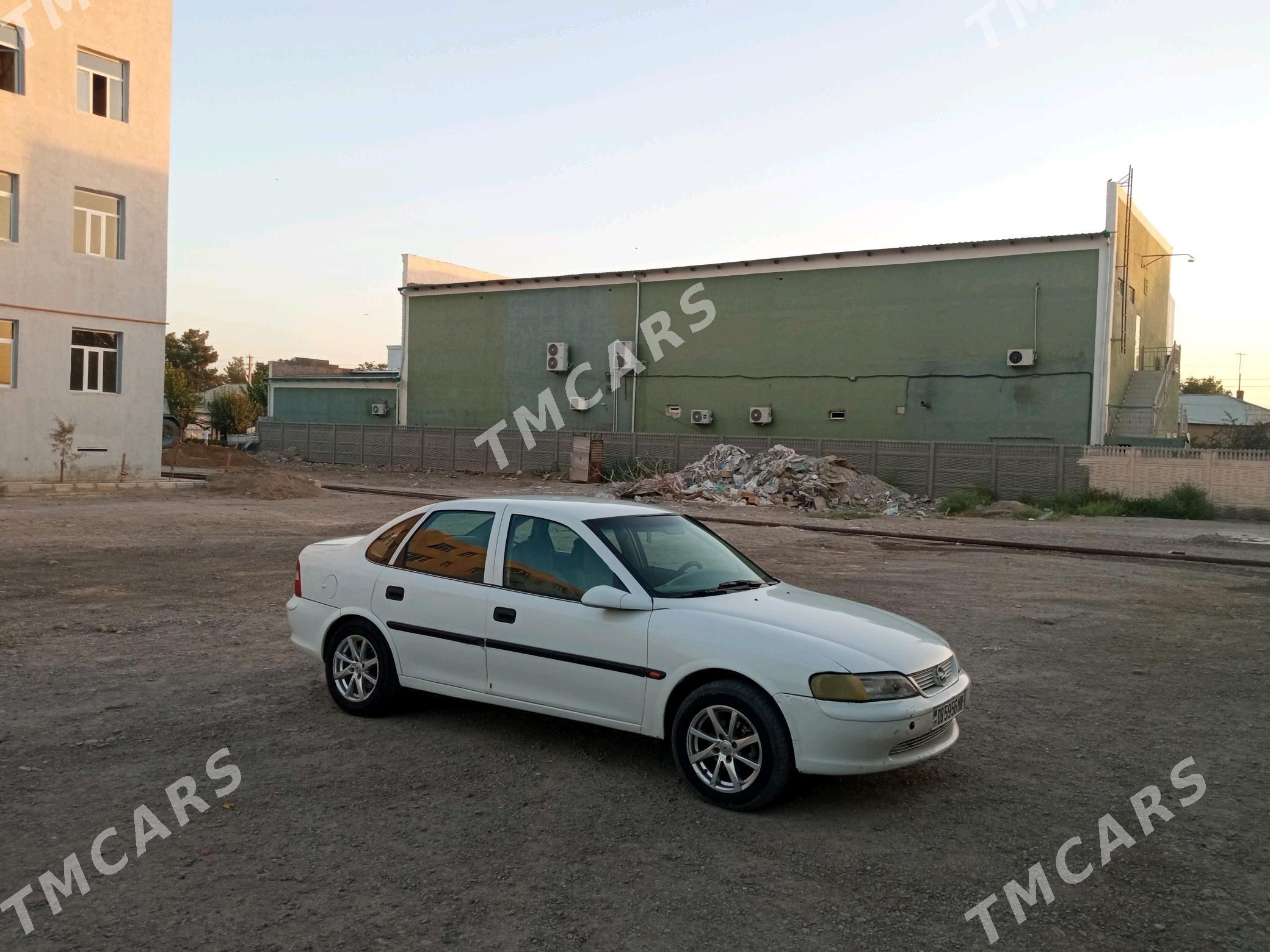Opel Vectra 1998 - 45 000 TMT - Мургап - img 3