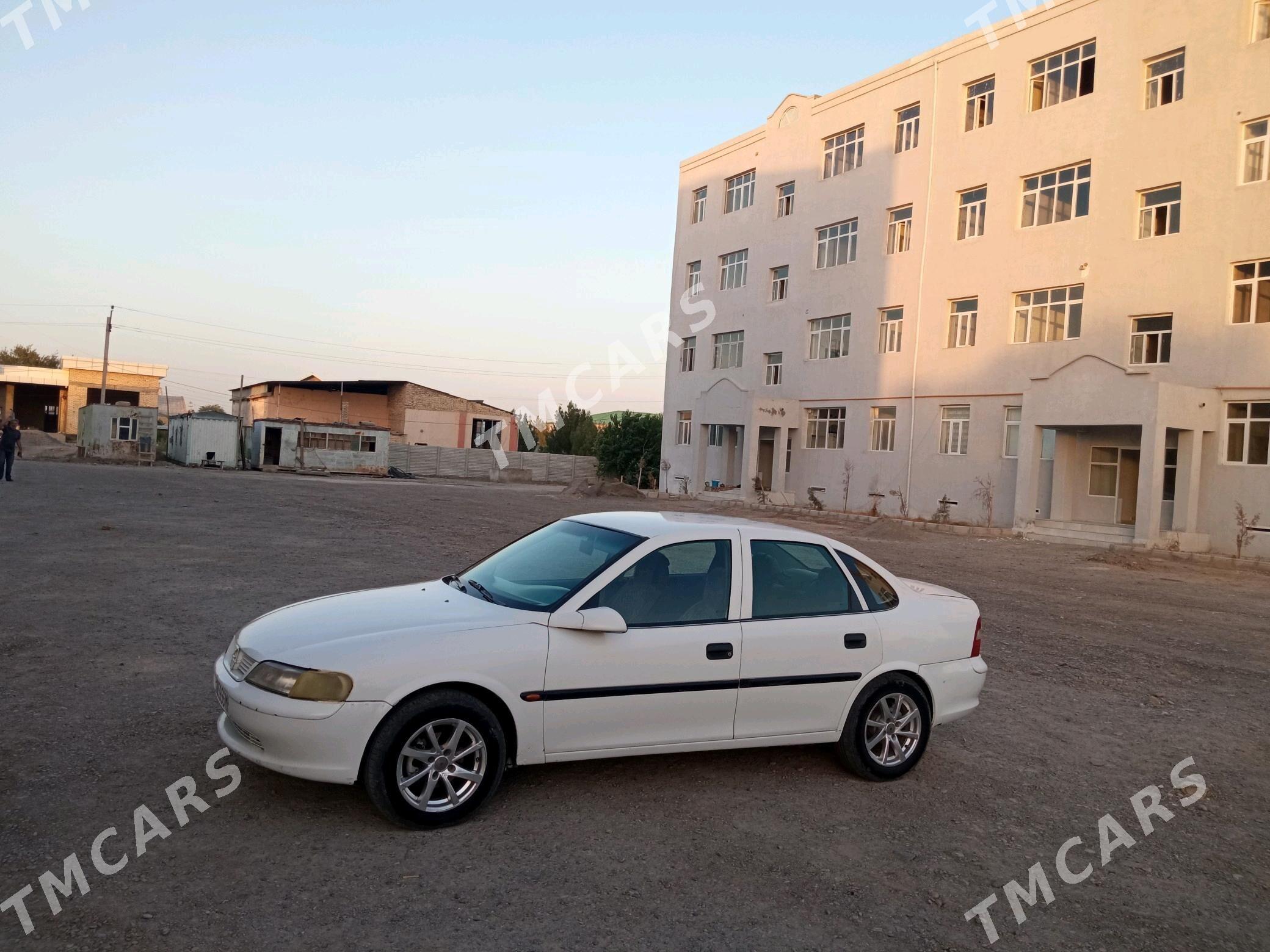 Opel Vectra 1998 - 45 000 TMT - Мургап - img 4