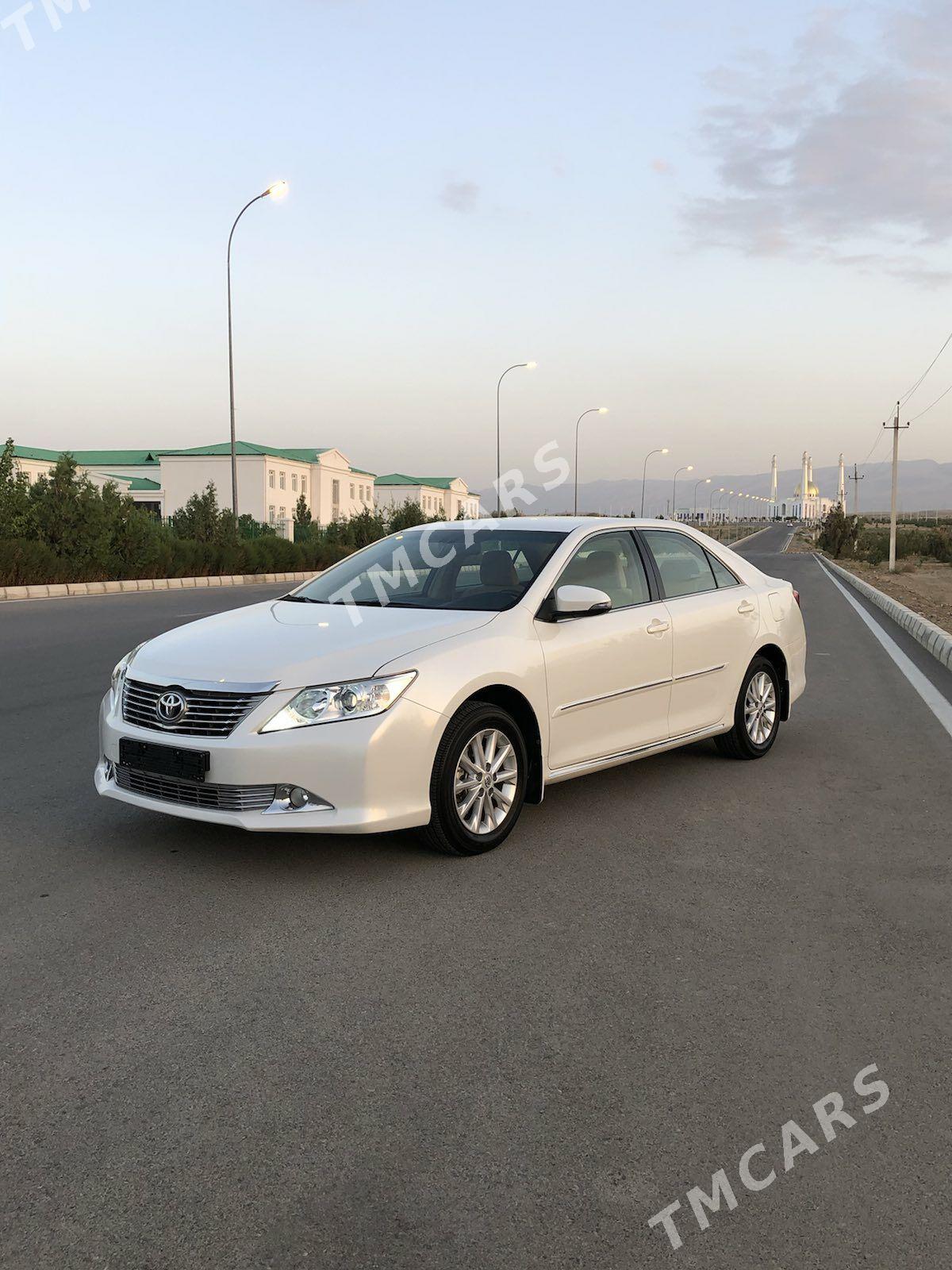 Toyota Camry 2014 - 339 000 TMT - Ашхабад - img 2