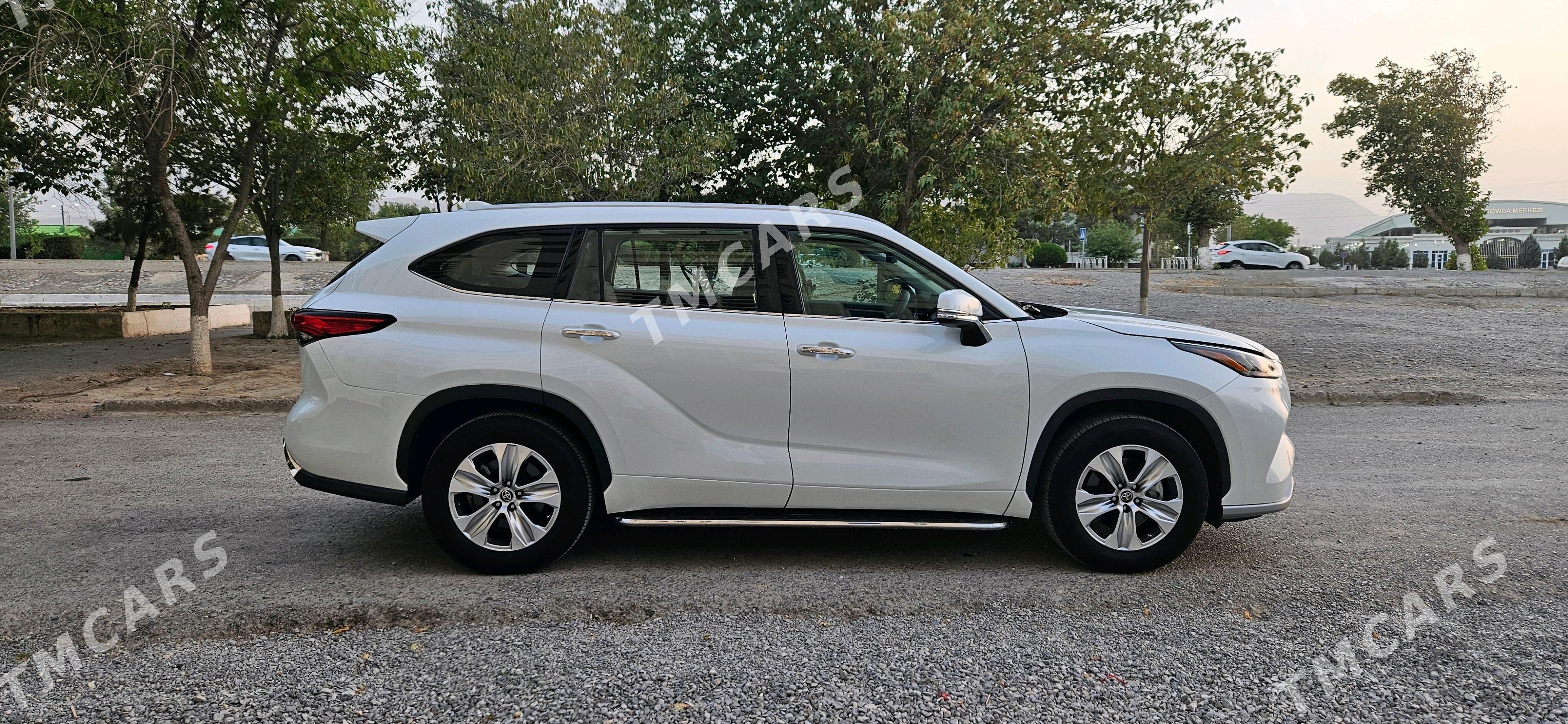 Toyota Highlander 2022 - 620 000 TMT - Aşgabat - img 5
