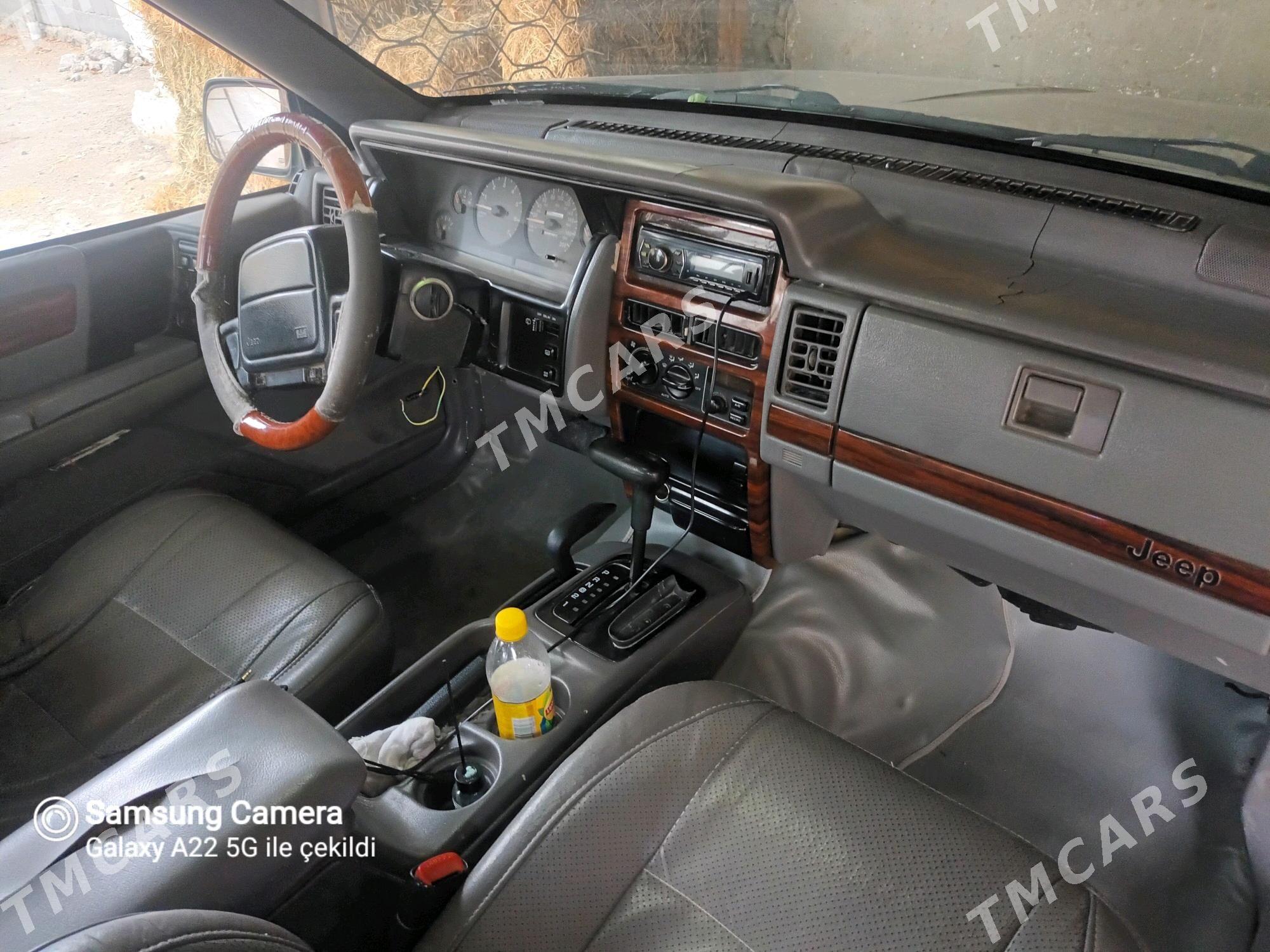 Jeep Grand Cherokee 1995 - 36 000 TMT - Bäherden - img 3