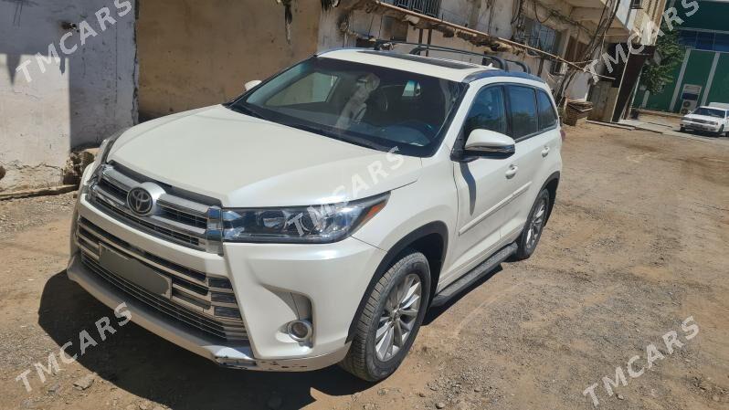 Toyota Highlander 2017 - 390 000 TMT - Мары - img 4