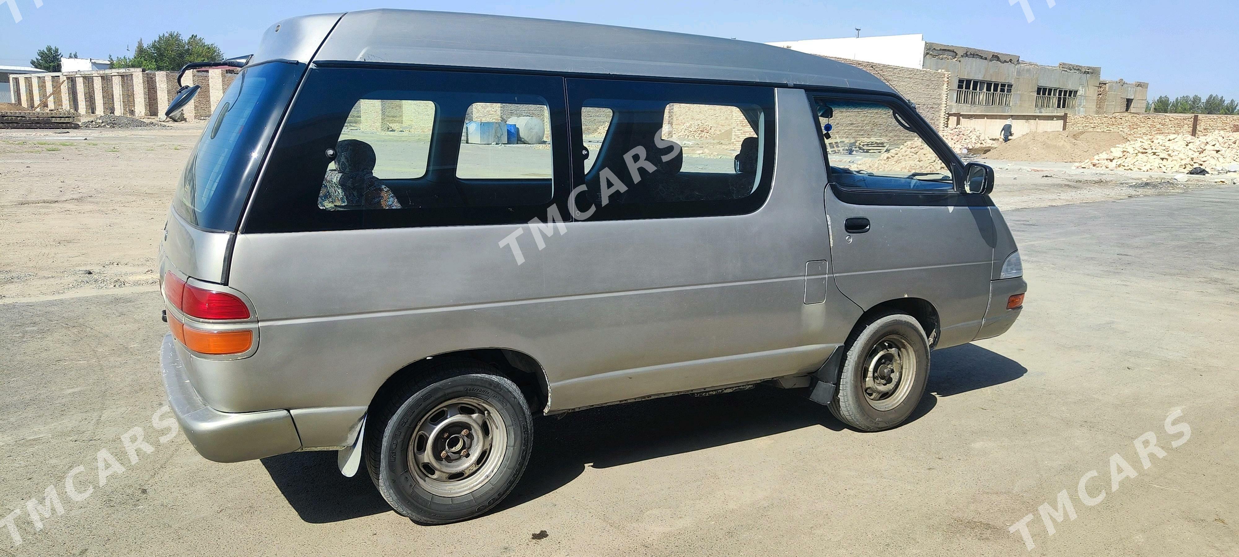 Toyota Town Ace 1993 - 40 000 TMT - Мары - img 4