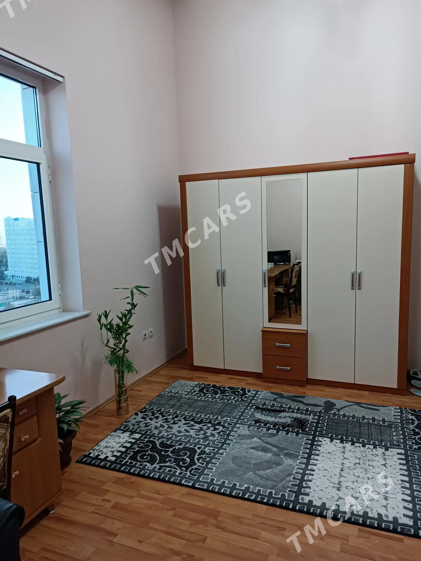 Podwoyskiý 4 komnat - Podwoýski köç. (Bitarap Türkmenistan şaýoly) - img 6