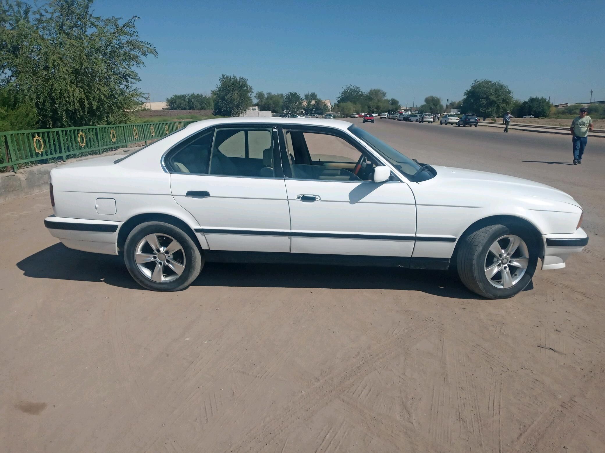 BMW 520 1991 - 45 000 TMT - Кёнеургенч - img 3